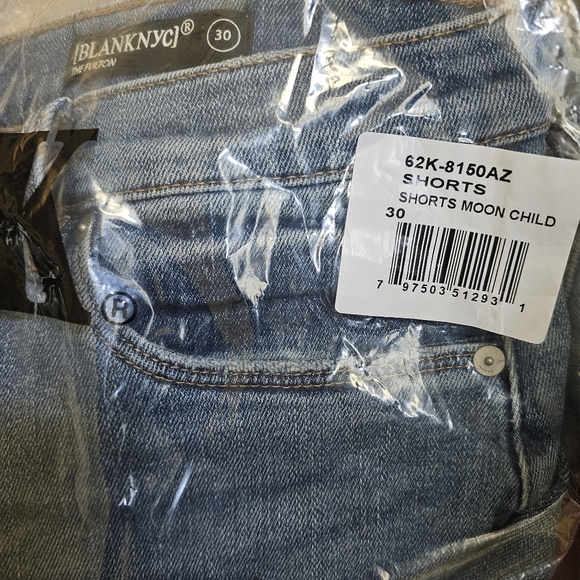 NEW Blank NYC The Fulton Roll up Short in Moon Child size 28 - Picture 10 of 10